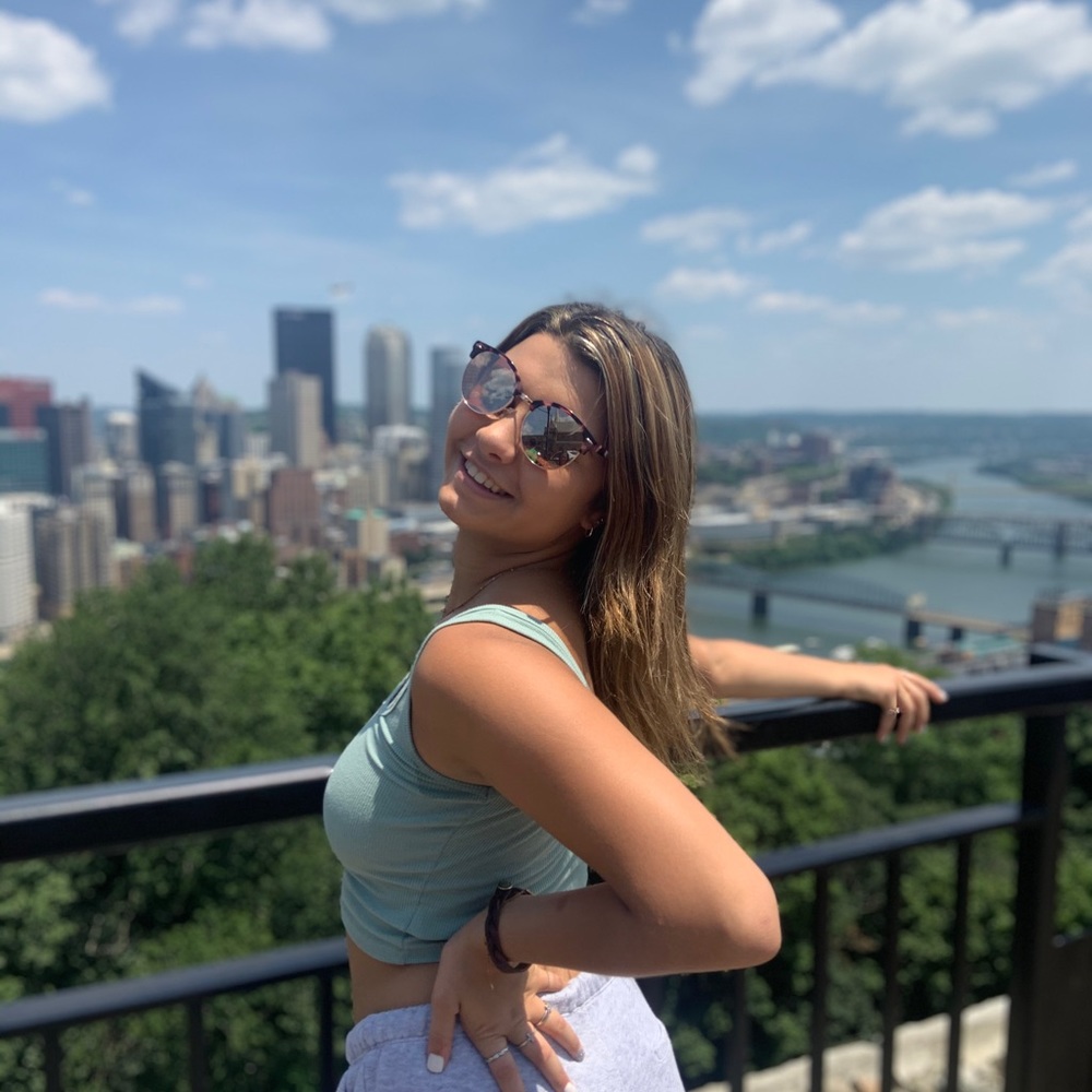 Meet your Posher, Gabriella